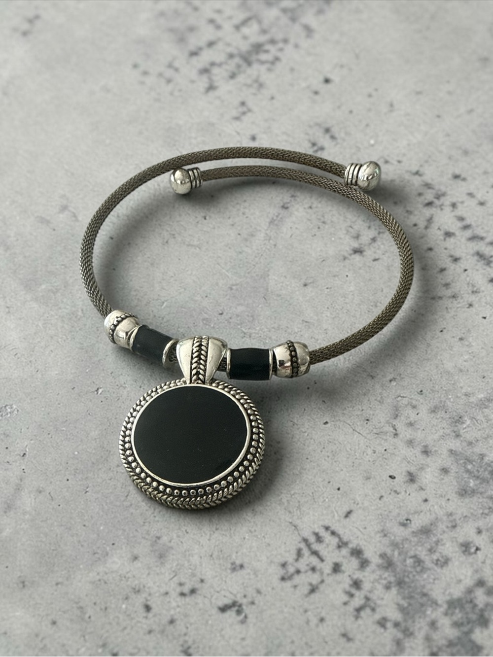 Kenneth Cole Vintage Silver-Tone Necklace/Choker with Black Pendant